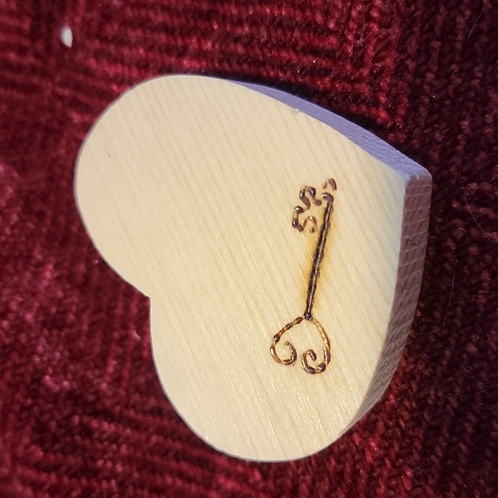 Pyrography rose heart - Picture 8 of 8
